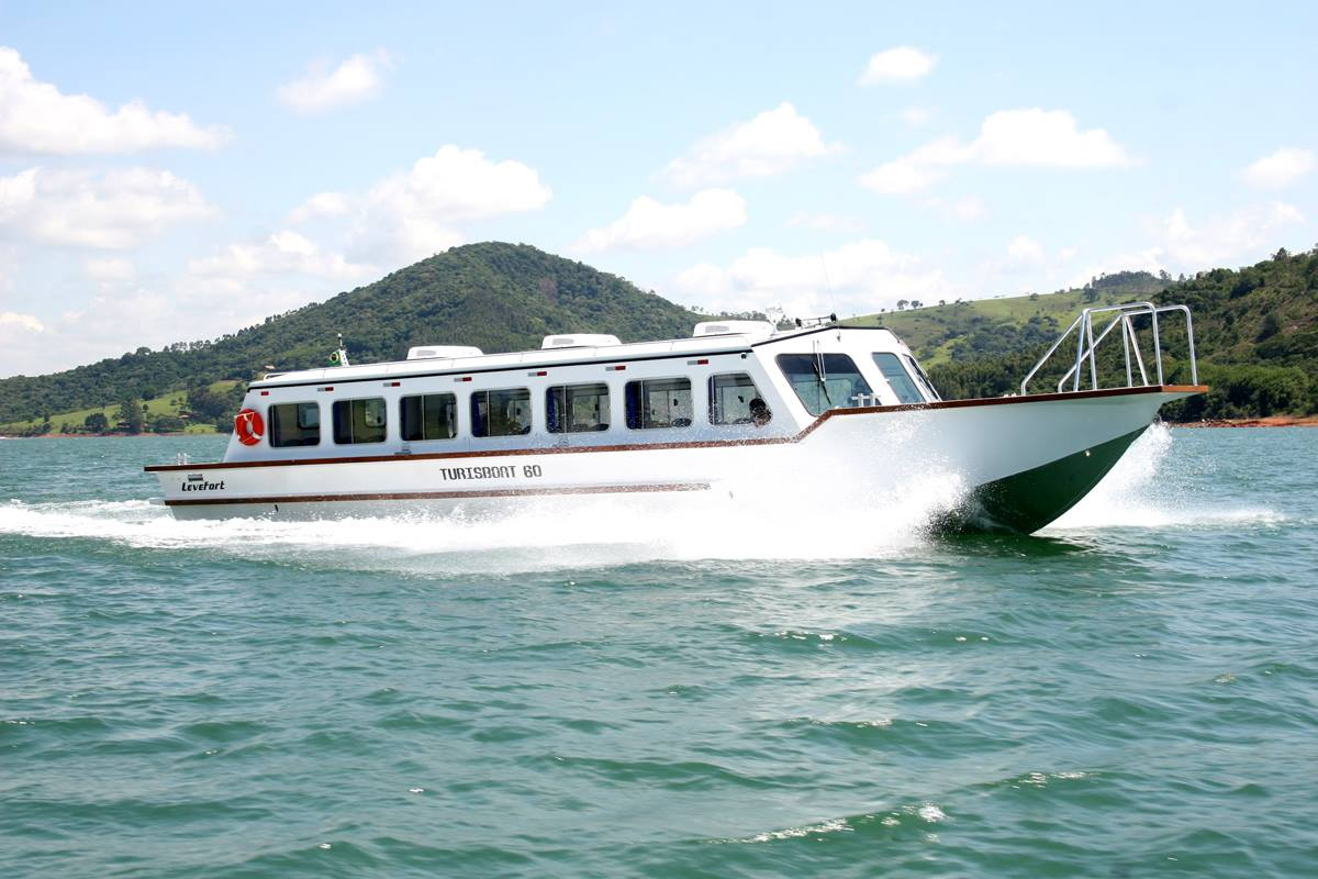 Embarcação utilizada como referência de transporte fluvial
